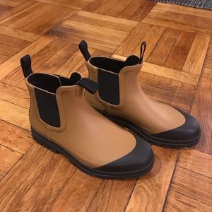 Everlane rainboots